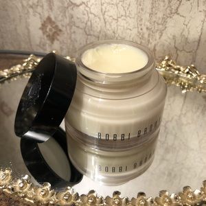 Bobbi Brown Vitamin Enriched Face Base